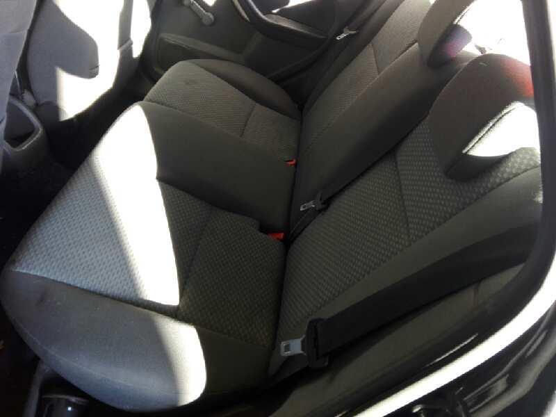 asientos traseros ford focus berlina 1.6 tdci (90 cv)