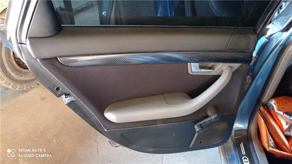 guarnecido puerta trasera izquierda audi a4 b