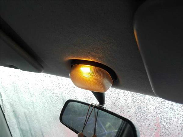 luz interior techo opel agila 12 16v 75 cv