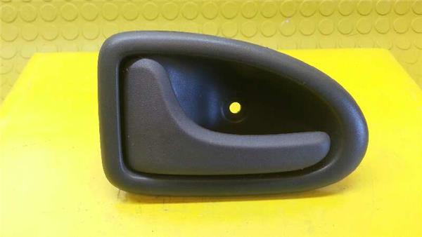 manilla interior puerta delantera izquierda r