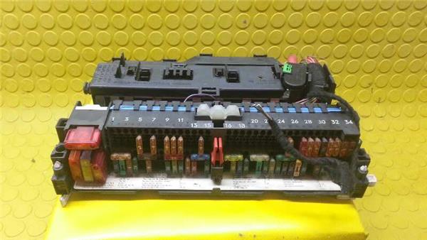 caja reles bmw serie 3 berlina 20 16v d 136 c