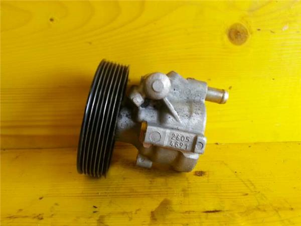 bomba servodireccion nissan primera berlina 1