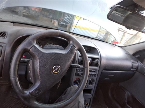 salpicadero opel astra g berlina 1998 20 clu
