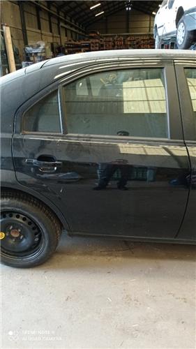 puerta trasera derecha ford mondeo berlina gd