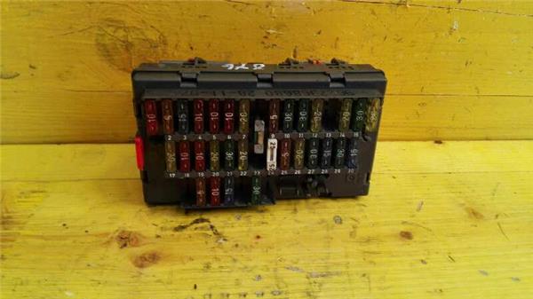 caja reles peugeot 306 berlina 4 puertas 19 t