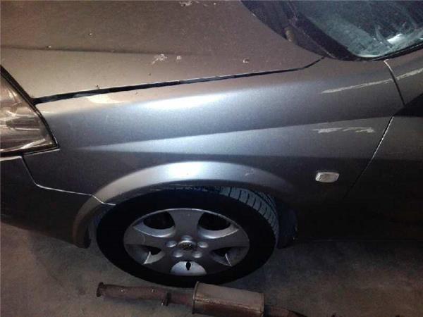 aleta delantera izquierda nissan primera berl