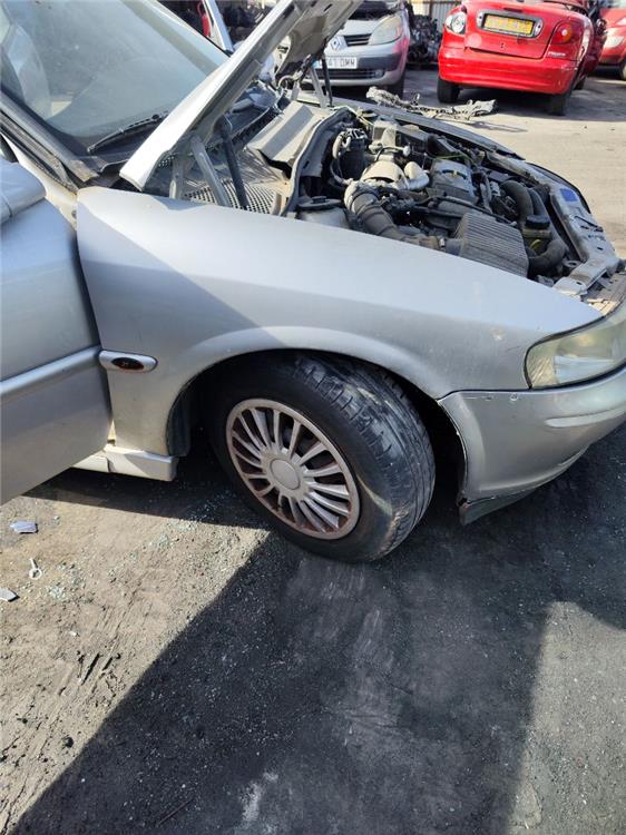aleta delantera derecha opel vectra b berlina gl (1999 >)