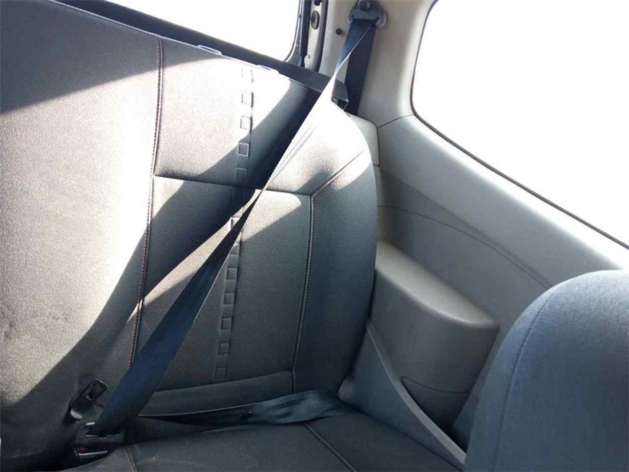 cinturon seguridad trasero izquierdo renault twingo ii 1.5 dci (cn0e) 64cv 1461cc