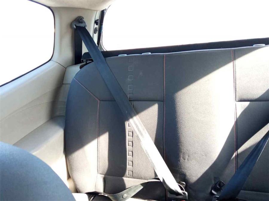 cinturon seguridad trasero derecho renault twingo ii 1.5 dci (cn0e) 64cv 1461cc