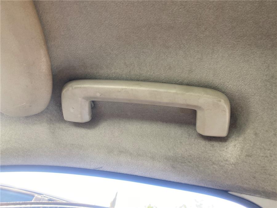 asidero superior delantero derecho ford focus berlina (cb4) trend