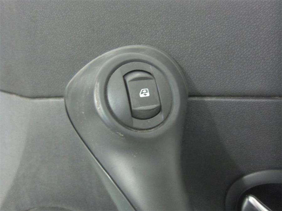mando elevalunas delantero derecho renault clio iii confort dynamique