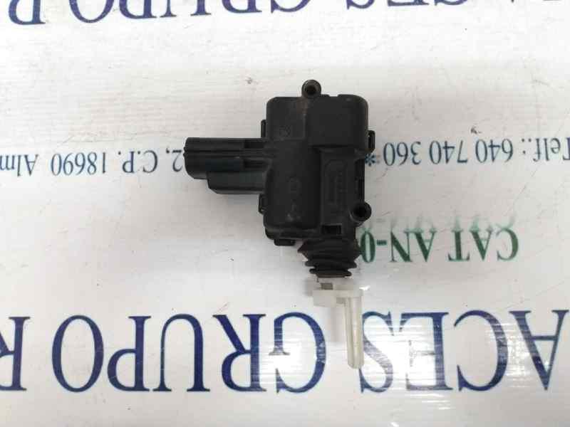 tapa exterior combustible ford focus berlina (cap) ambiente (d)