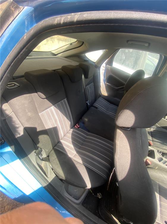asientos traseros derechos ford focus berlina (cb4) trend