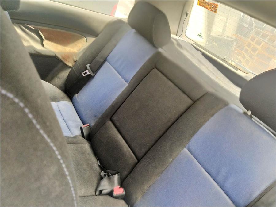anclaje cinturon trasero derecho volkswagen golf iv berlina (1j1)(10.1997) 25 aniversario