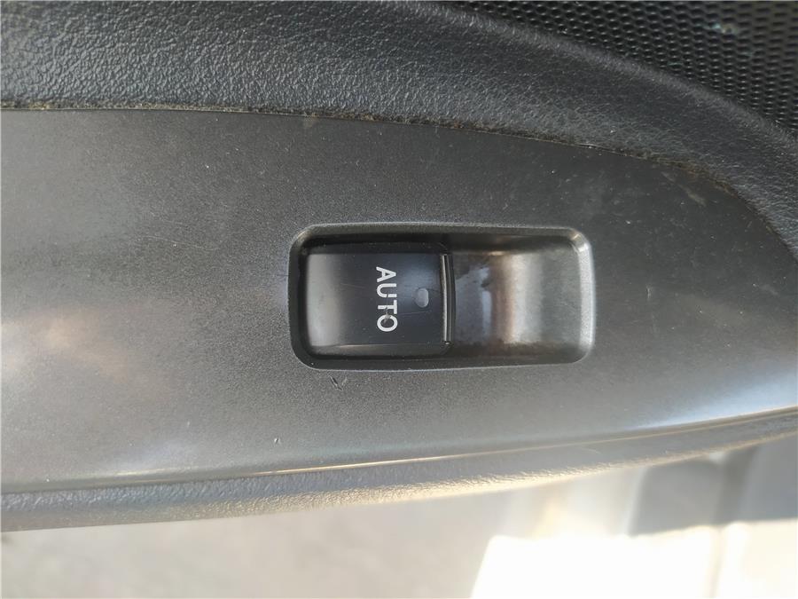 botonera puerta trasera izquierda lexus is c 250 (gse20) 208cv 2499cc