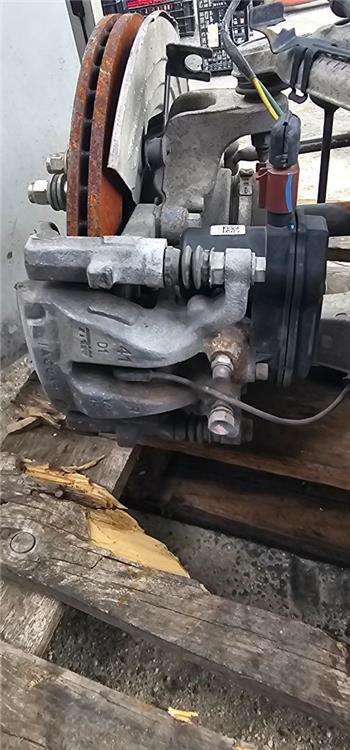 pinza freno trasero derecha jaguar f type coupé r dynamic