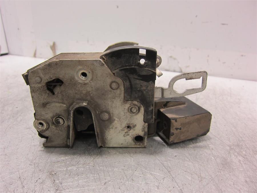 cerradura puerta delantera derecha bmw serie 3 compacto (e36) 316g