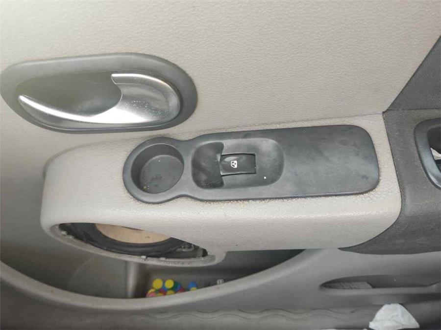botonera puerta delantera derecha renault modus / grand modus 1.5 dci (fp0d, jp0d) 82cv 1461cc