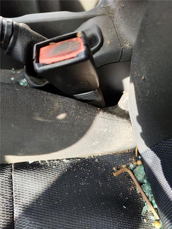 anclaje cinturon delantero izquierdo ford focus berlina (cap) sport