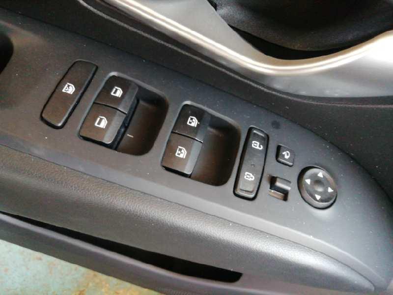 botonera puerta delantera izquierda hyundai tucson hyundai tucson 1.6 hybrid 4x4
