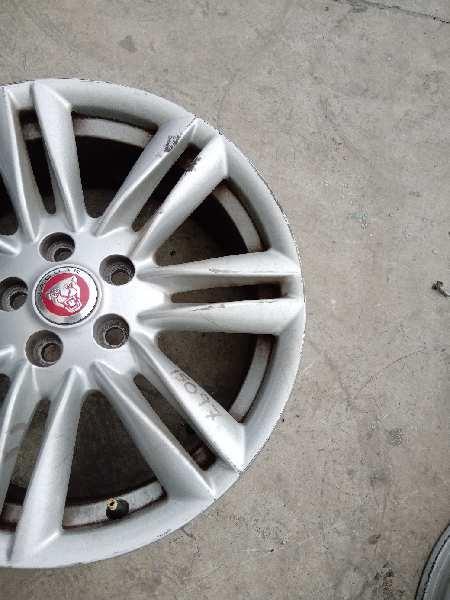 Llanta JAGUAR XF 2.2 Diesel Luxury