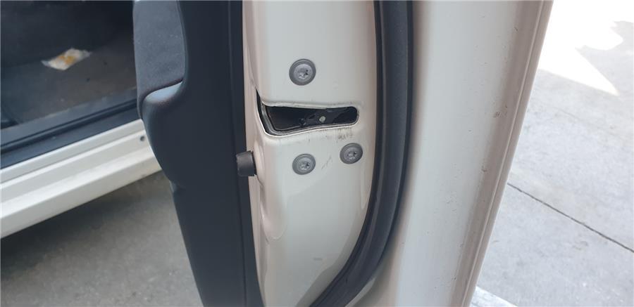 cerradura puerta delantera derecha toyota prius+ motor 1,8 ltr.   73 kw 16v (híbrido)