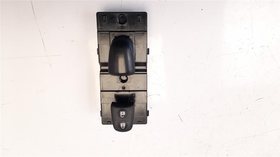 botonera puerta delantera derecha nissan micra v (k14) motor 0,9 ltr.   66 kw cat