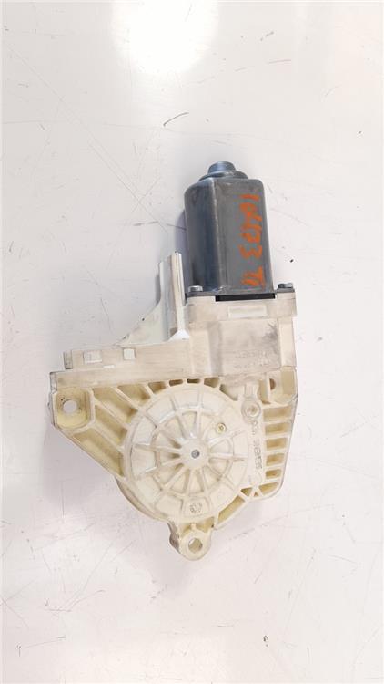 mecanismo elevalunas trasero izquierdo land rover discovery motor 2,7 ltr.   140 kw td v6 cat