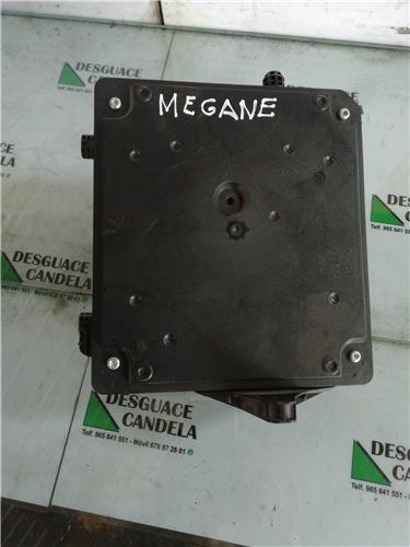 Caja Reles Renault MEGANE III 5 P D