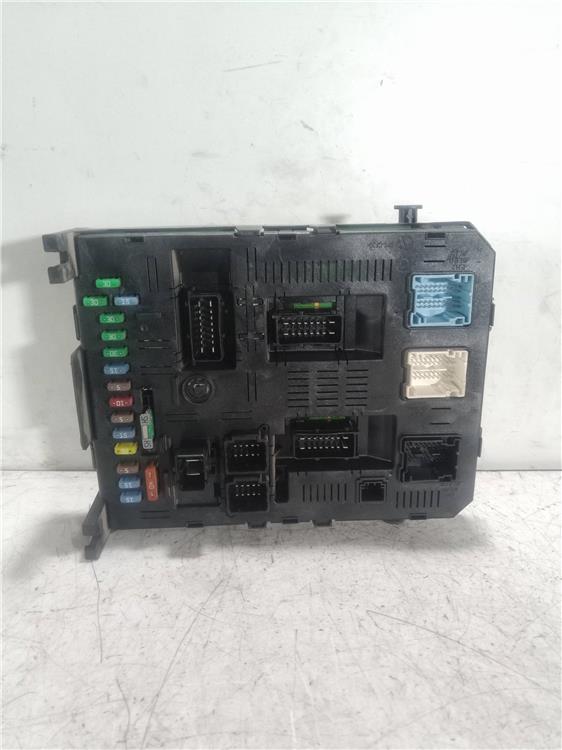 caja reles peugeot 307 berlina (s2) x line