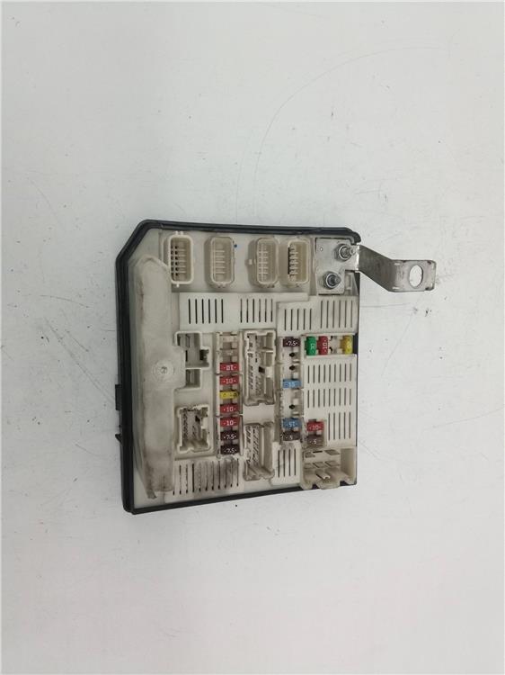 caja reles renault megane ii classic berlina emotion