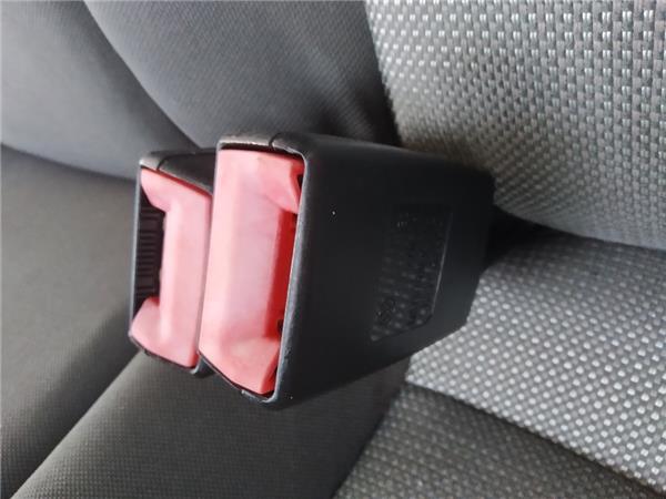 anclaje cinturon trasero izquierdo seat cordo