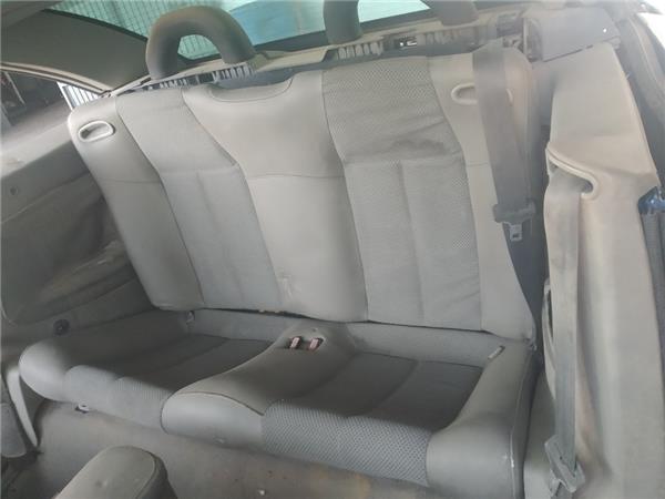asientos traseros renault megane ii coupe/cabrio (2003 >) 1.9 authentique [1,9 ltr.   88 kw dci diesel]
