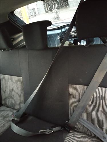 cinturon seguridad trasero central dacia sandero i (06.2008 >) 1.5 ambiance [1,5 ltr.   50 kw dci diesel cat]