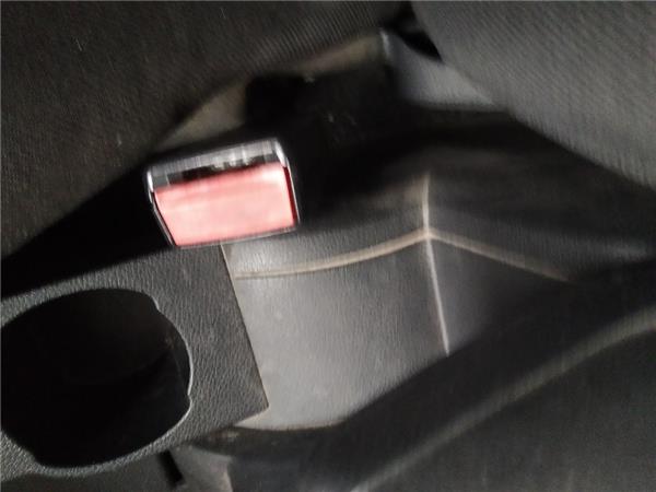 anclaje cinturon delantero derecho ford mondeo fd berl./turnier (1993 >) 1.8 clx berlina [1,8 ltr.   85 kw 16v cat]