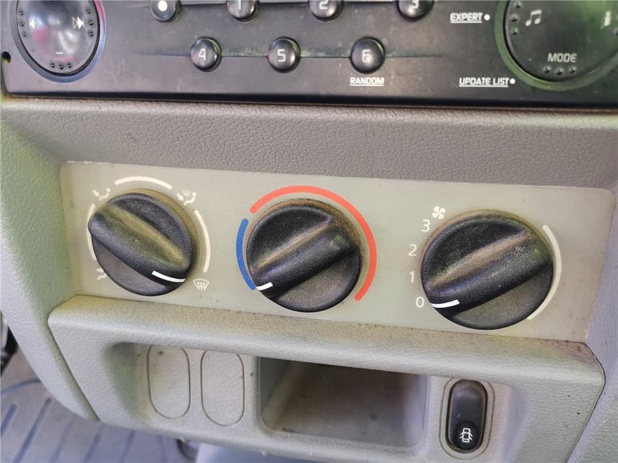 mandos calefaccion / aire acondicionado nissan kubistar furgón 1.5 dci 61cv 1461cc