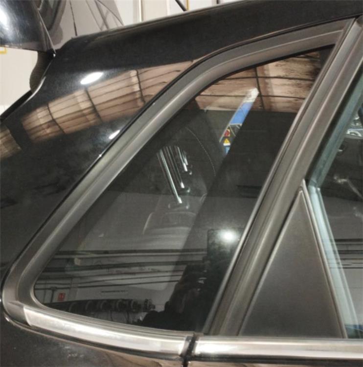 luna fija puerta trasera derecha citroen c4 berlina feel edition