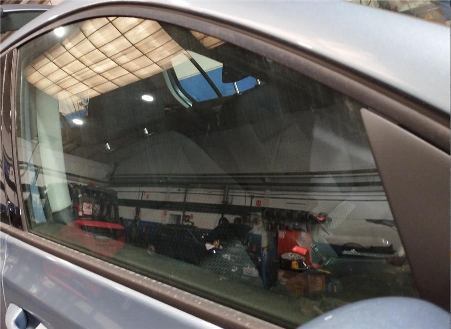 Luna Puerta Delantera Derecha GOLF