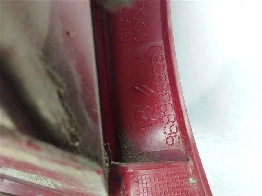 Ojal Piloto Trasero Derecho PEUGEOT