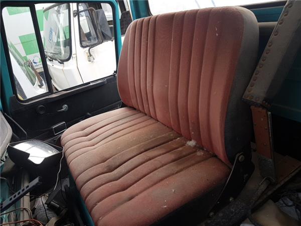 asiento delantero derecho mercedes benz lp   serie / bm 314/316/318 fg   813       om 352 [5,7 ltr.   96 kw diesel (om 352 x/1)]