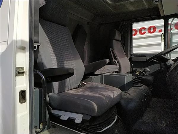 asiento delantero derecho man l2000 8.103 8.224 euroi/ii chasis     8.163   f / lc    e 2 [4,6 ltr.   114 kw diesel]