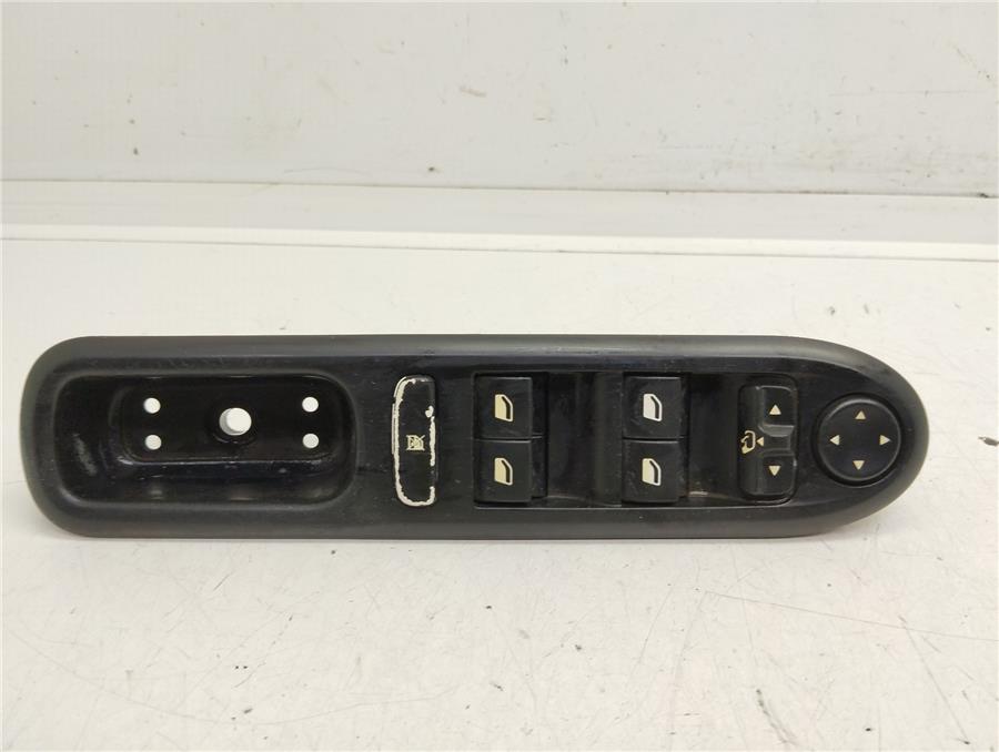 botonera puerta delantera izquierda peugeot 407 premium