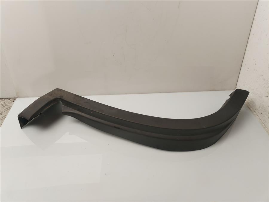 Moldura Puerta Delantera Derecha 3