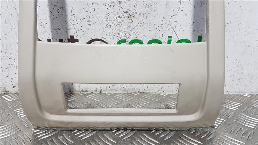 Moldura Puerta Delantera Derecha