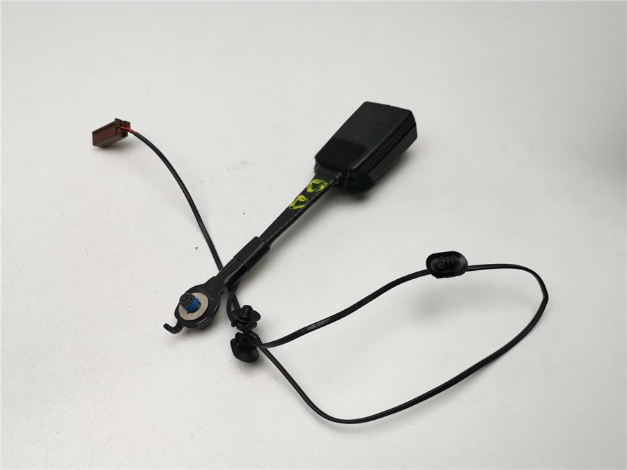 anclaje cinturon delantero derecho ford puma hybrid st line x