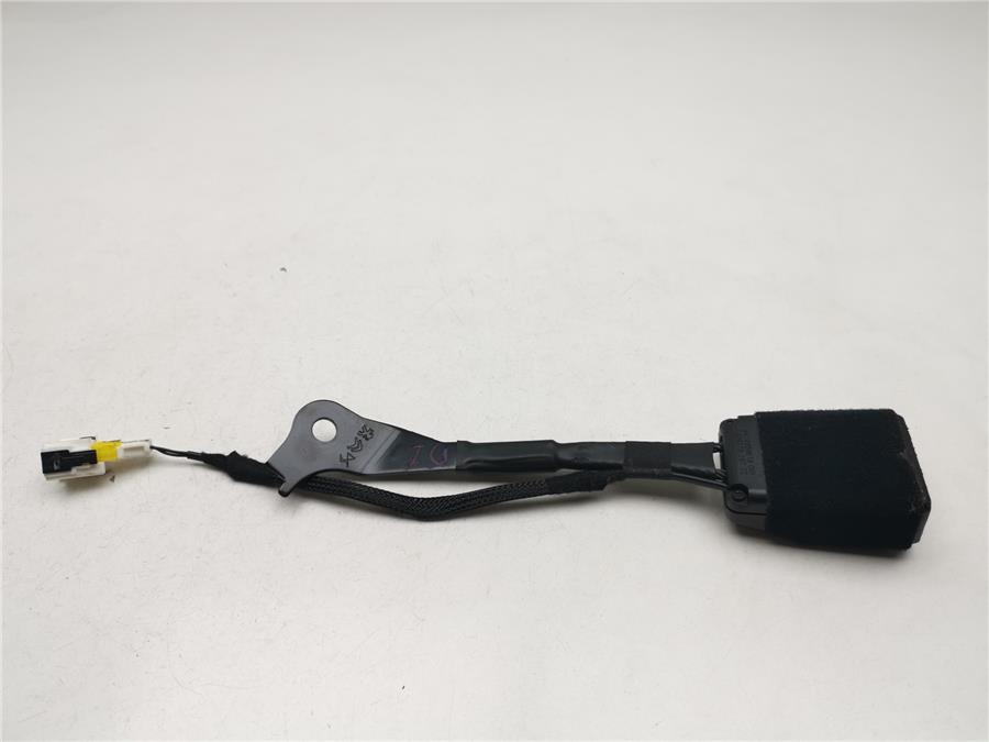 anclaje cinturon delantero izquierdo peugeot 408 (p6) plug in hybrid 225 allure pack