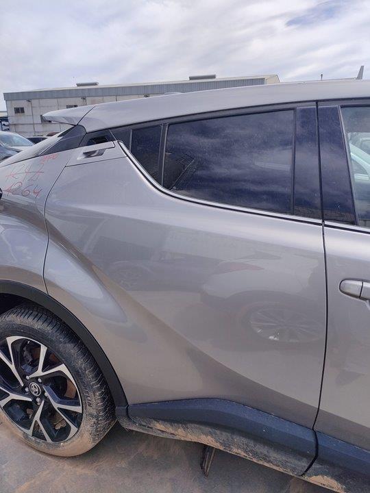 puerta trasera derecha toyota c hr (x10) hybrid active