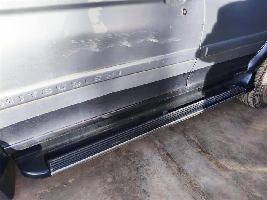 estribo mitsubishi montero sport (k90) 2.5 td gls