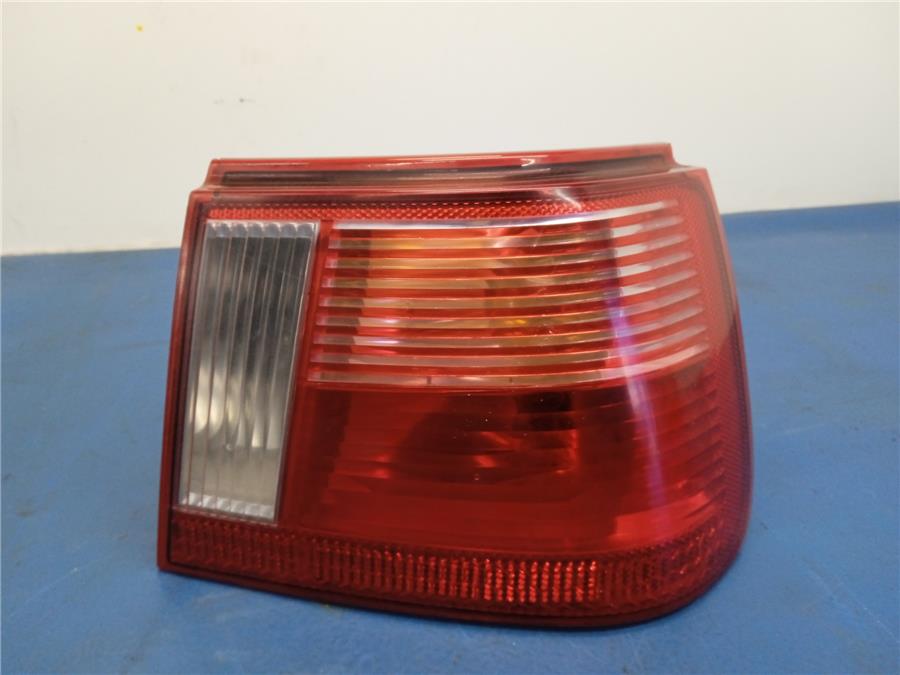 piloto trasero derecho seat ibiza (6k1) select