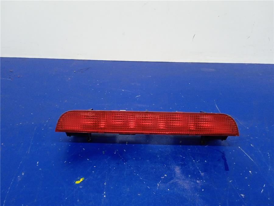 luz central de freno nissan x trail (t30) comfort